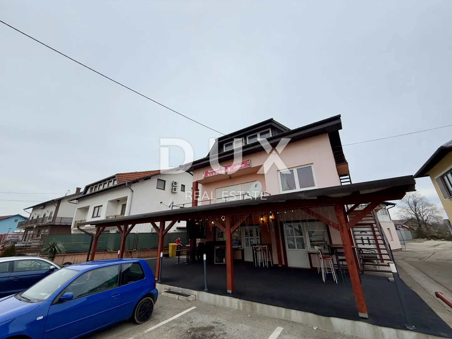 dugo selo, lukarišće - prostrana poslovno-stambena kuća 330m2 + okoliš 800m2 - slika 1