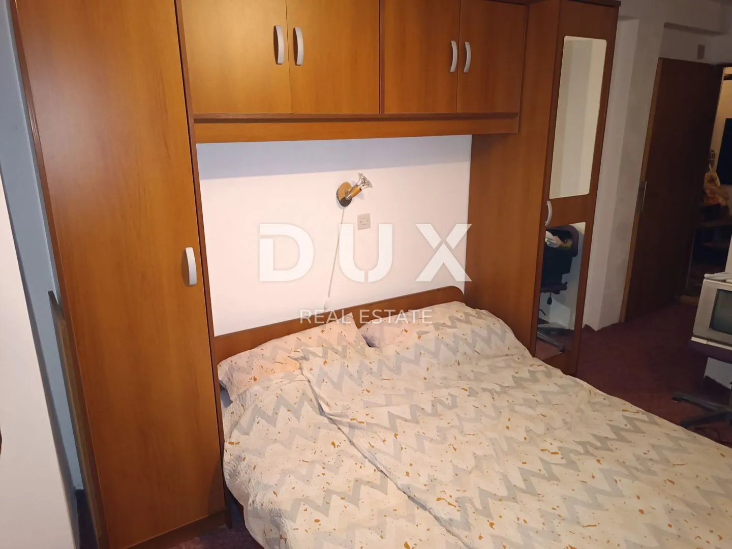 otok krk, dobrinj - autohtona kuća s pogledom na more - slika 8