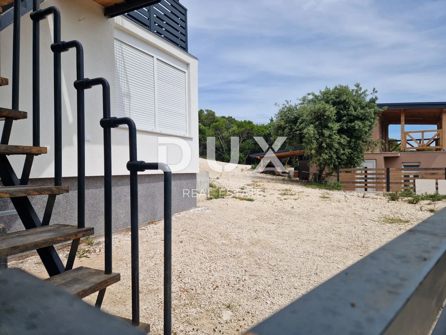 istra, krnica - samostojeća kuća 200m od mora - slika 38
