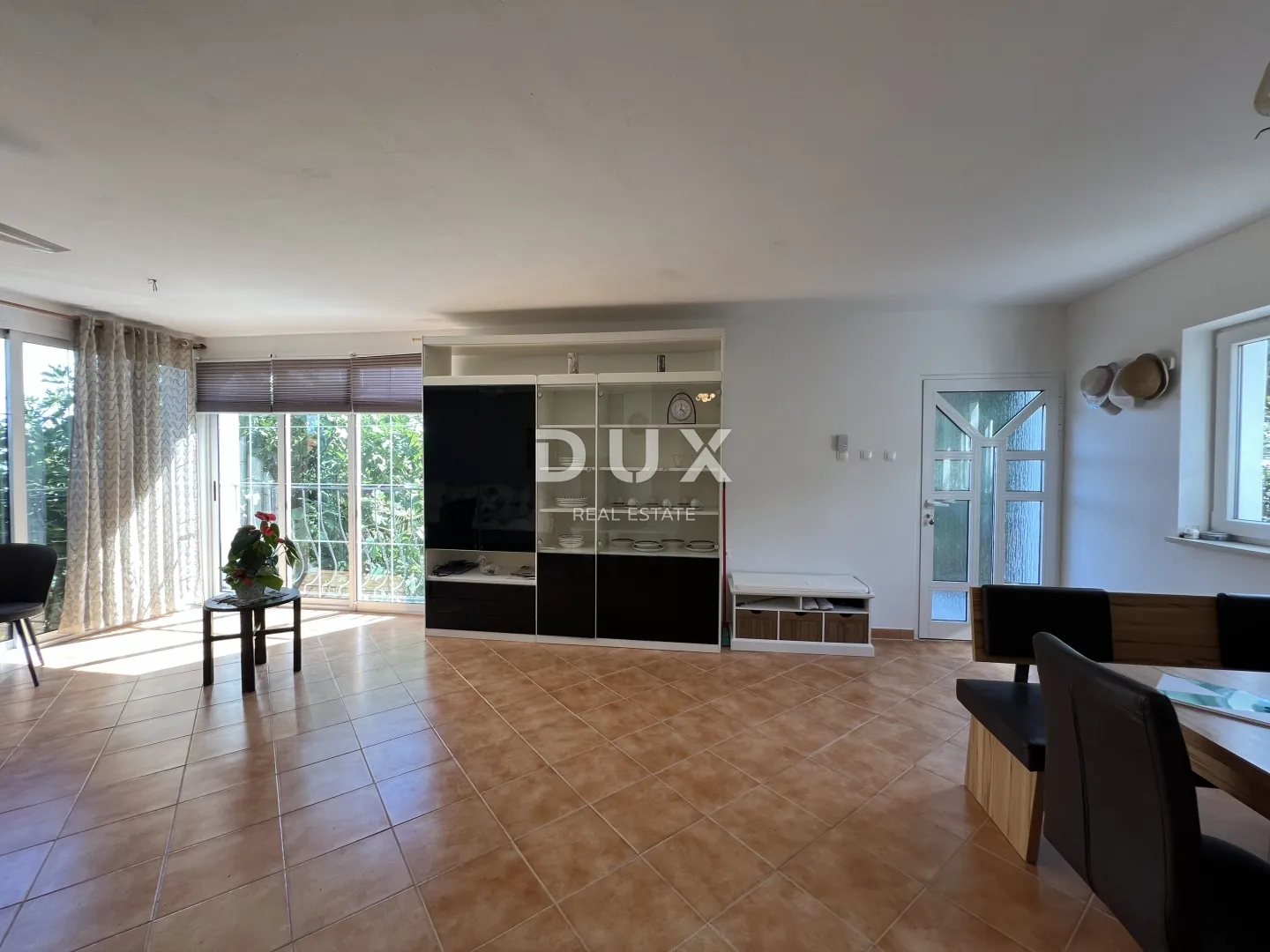 opatija, lovran - novouređeni stan od 82 m2, 500 m od mora - slika 2
