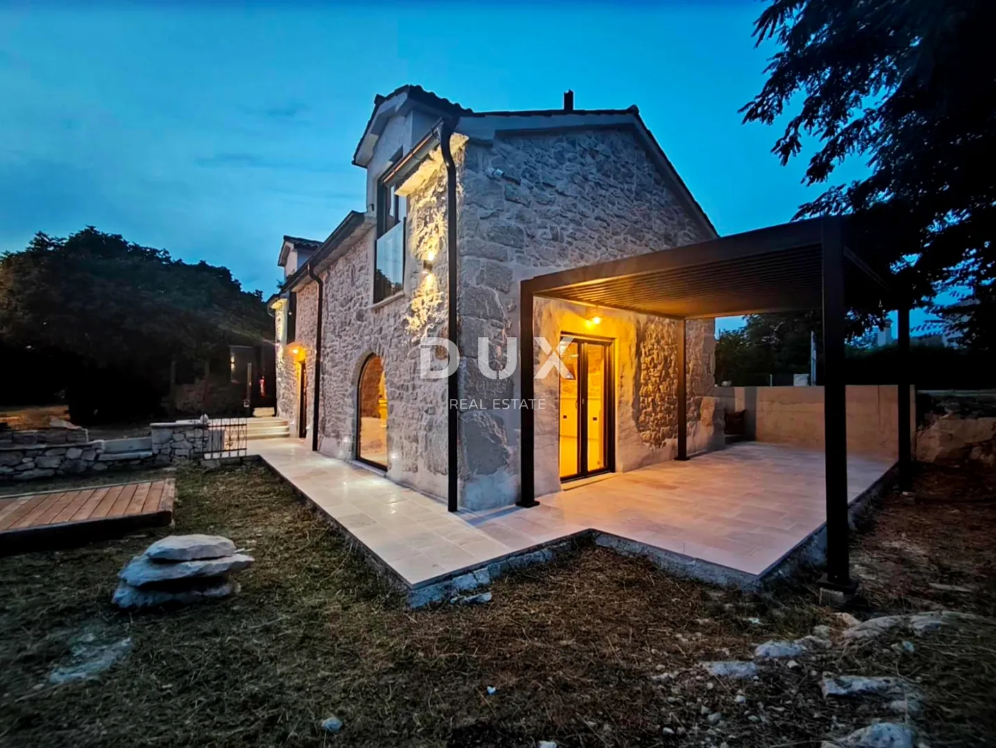 istra, labin - adaptirana kamena ljepotica - slika 2