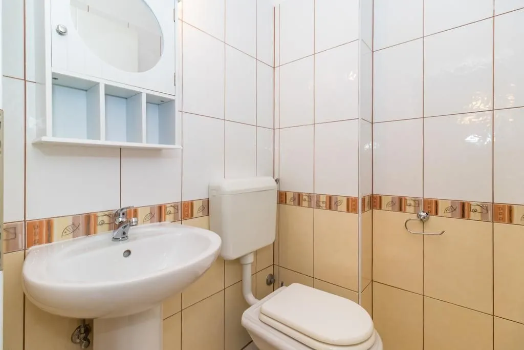 istra, medulin - luksuzni stan prvi red do mora - slika 8