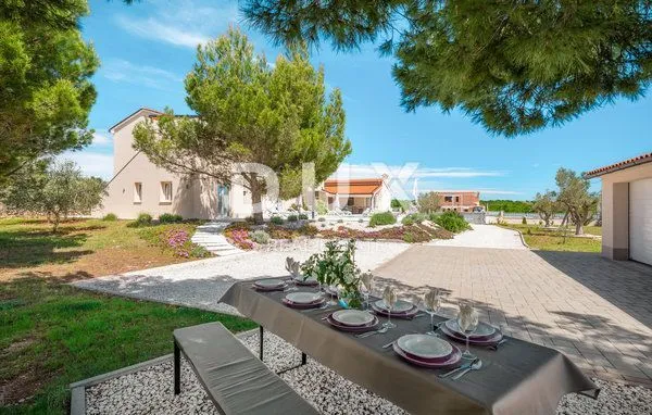 istra, vodnjan - predivna luksuzna vila s maslinikom - slika 56