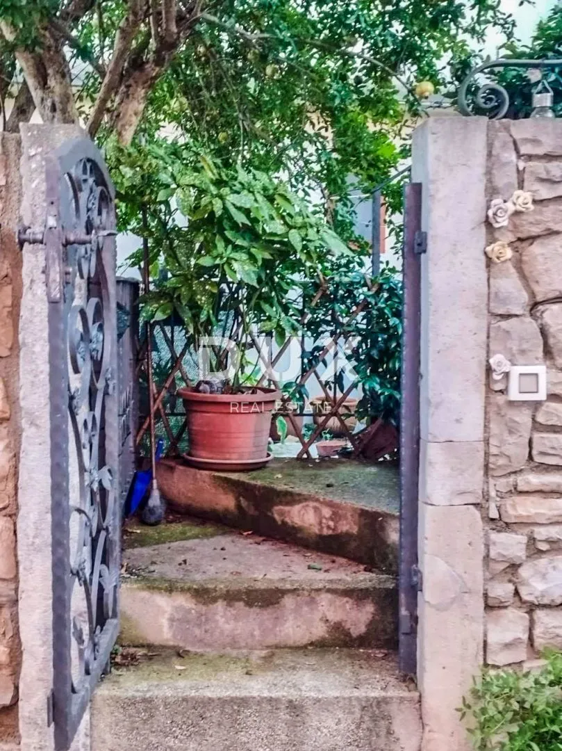 istra, brtonigla- dvoetažni stan u centru s pogledom na more - slika 4