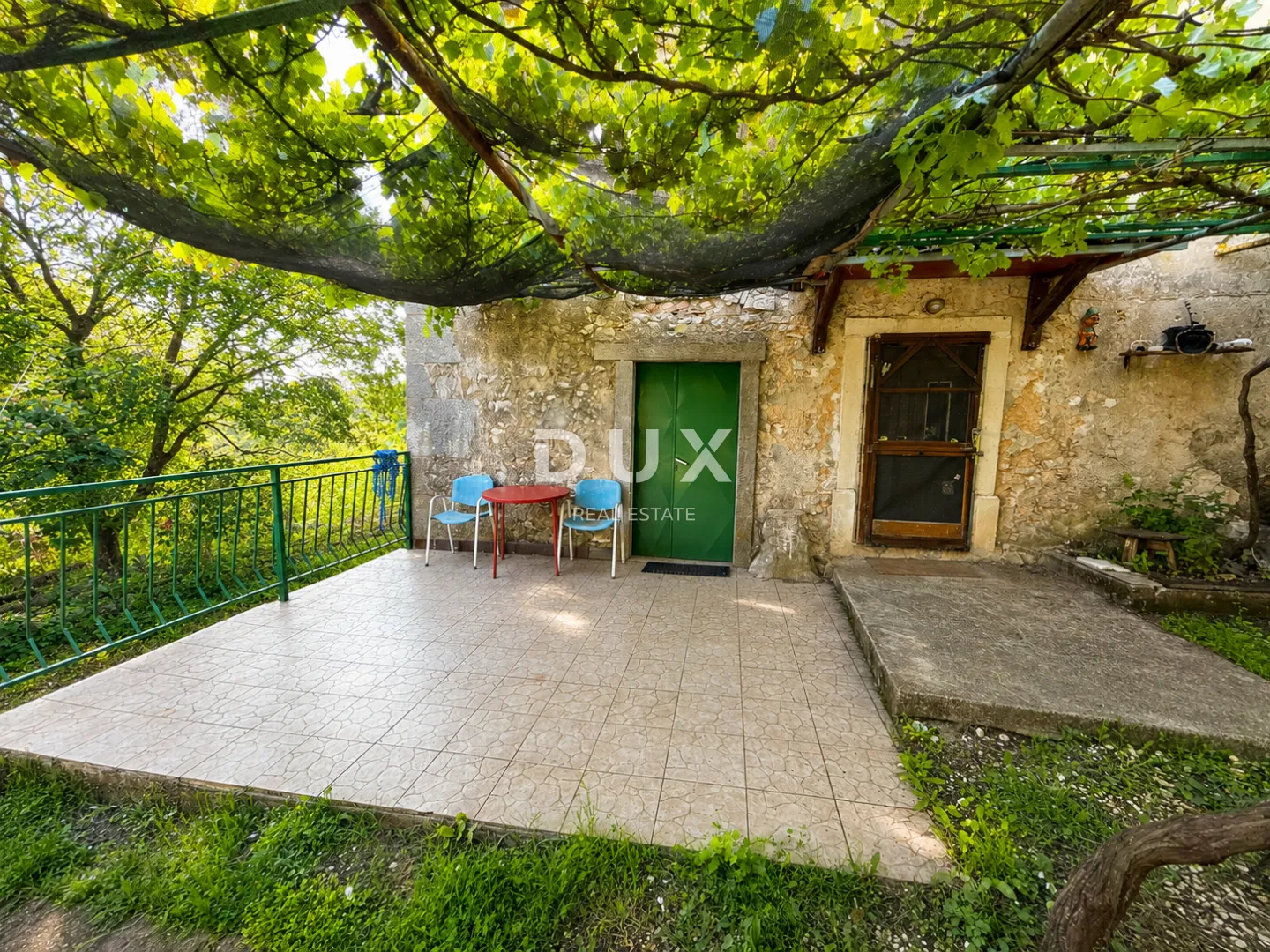 istra,labin - kamena kuća s dvorištem u blizini mora - slika 3