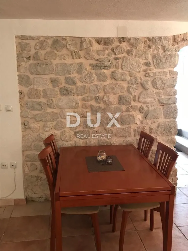 otok krk, grad krk - kuća sa 2 apartmana 100 m od mora - slika 3
