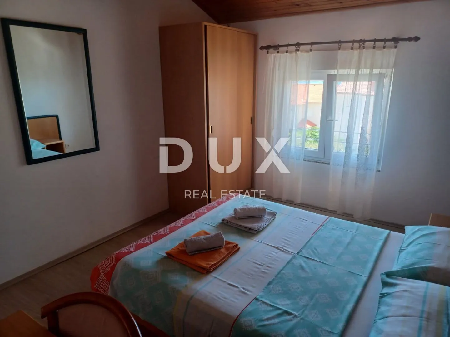 otok rab, barbat - samostojeća apartmanska kuća na odličnoj lokaciji - slika 19