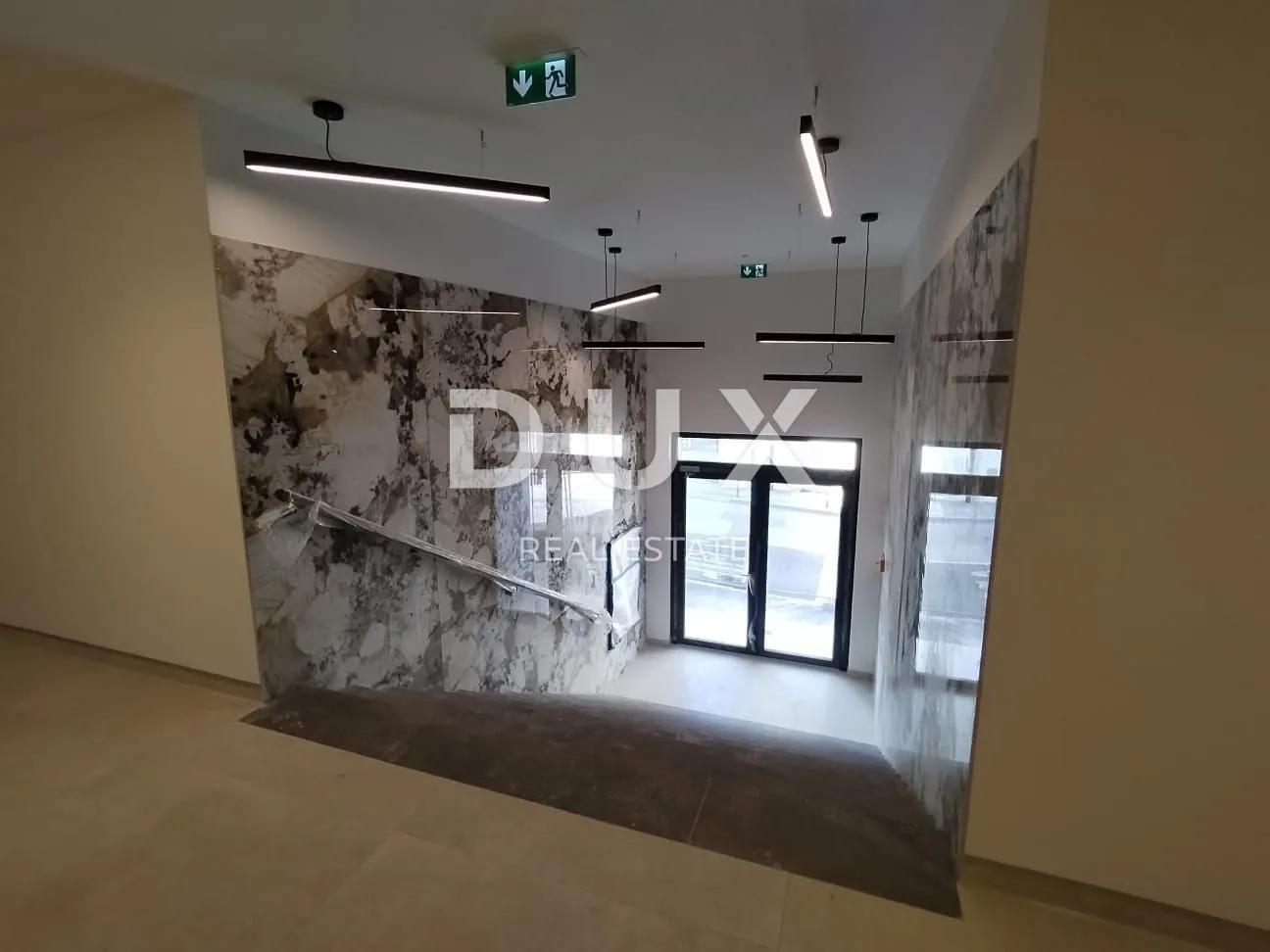 istra,pula -luksuzni smart home stan u centru 130m2! - slika 11