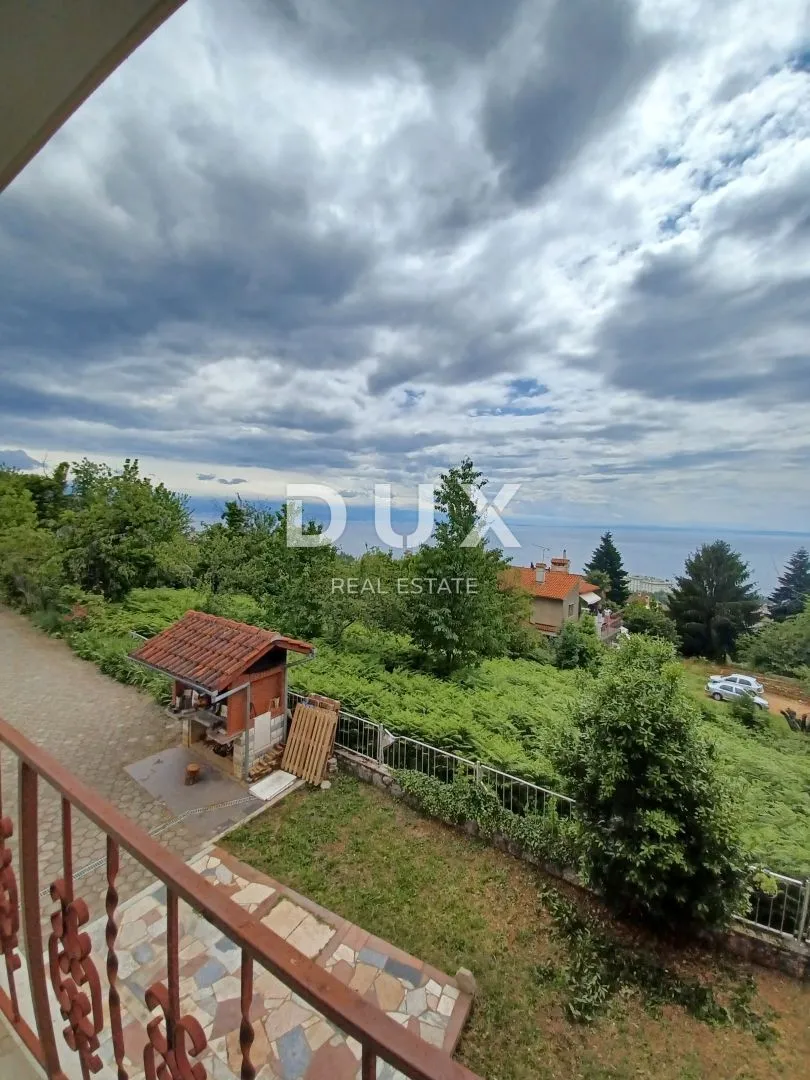 OPATIJA, LOVRAN- stan 121m2 DB+3S s pogledom na more + okoliš 600m2