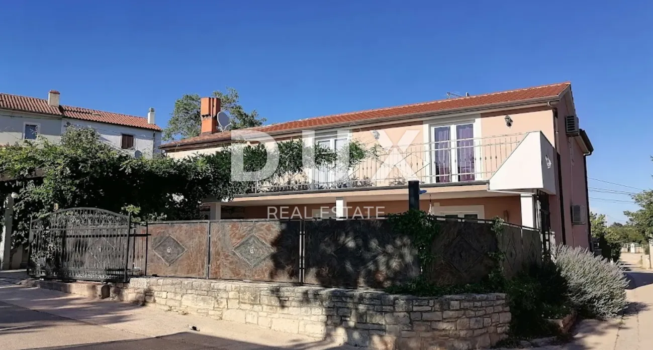 istra, momjan - kamena kuća s bazenom - slika 3