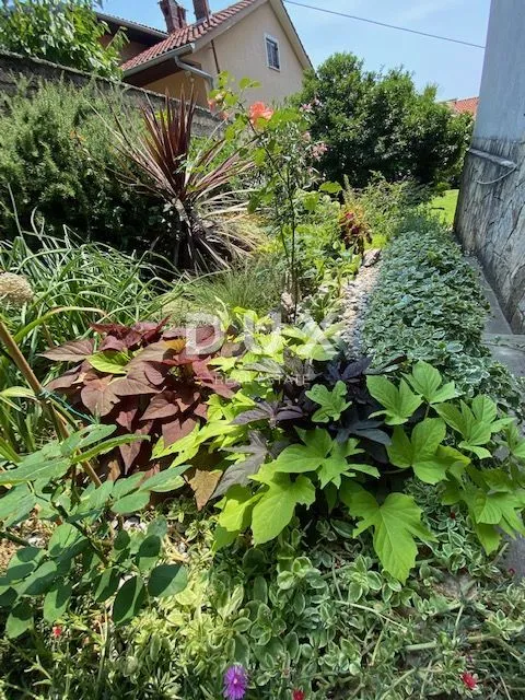 opatija,centar - samostojeća kuća, 350 m2, pogled, okućnica, bazen!!! - slika 8