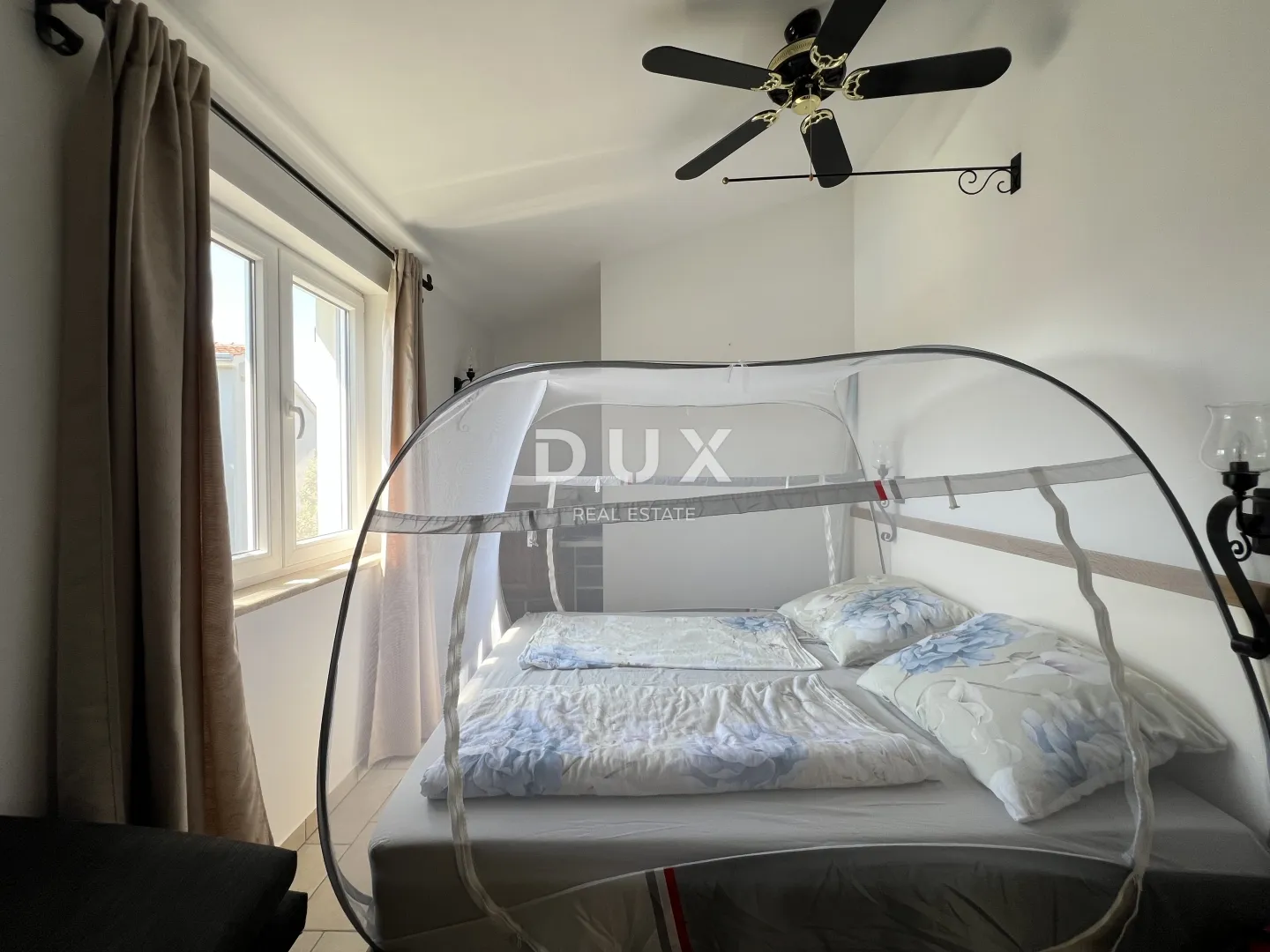 istra, poreč, samostojeća kuća, 180 m2, dva stana, bazen - slika 25