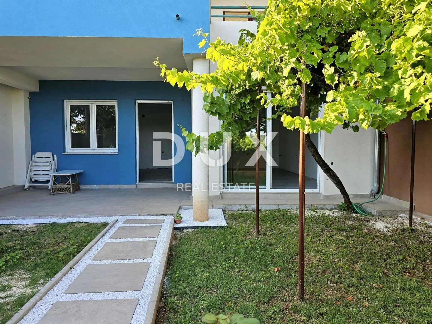 istra, pula, nova veruda - 2ss+db uređeni stan s dvorištem i pogledom na more - slika 14