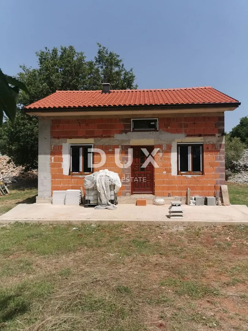 OTOK KRK, GRAD KRK - Maslinik sa gospodarskim objektom