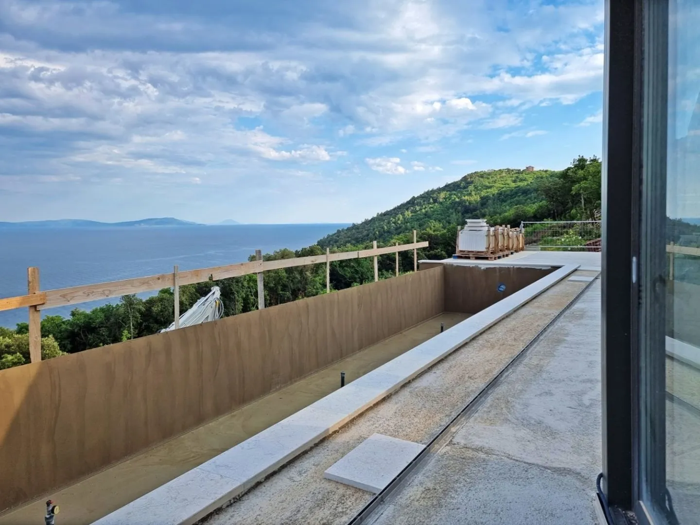 istra, rabac - impozantna vila sa senzacionalnim pogledom - slika 10