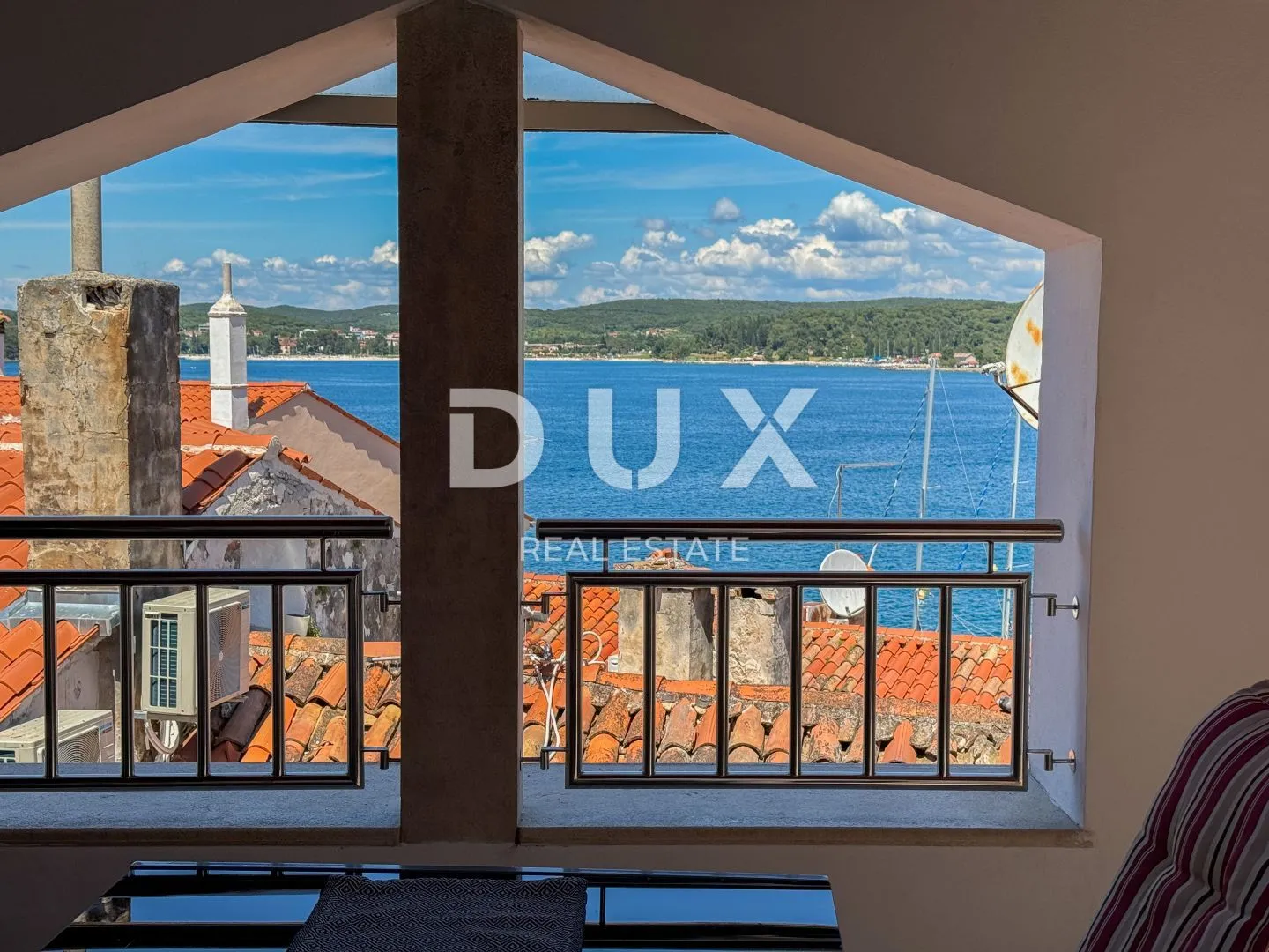 rovinj, centar – vrhunsko uređeni objekt u srcu rovinja s krovnom terasom, pogled, jacuzzi - slika 1