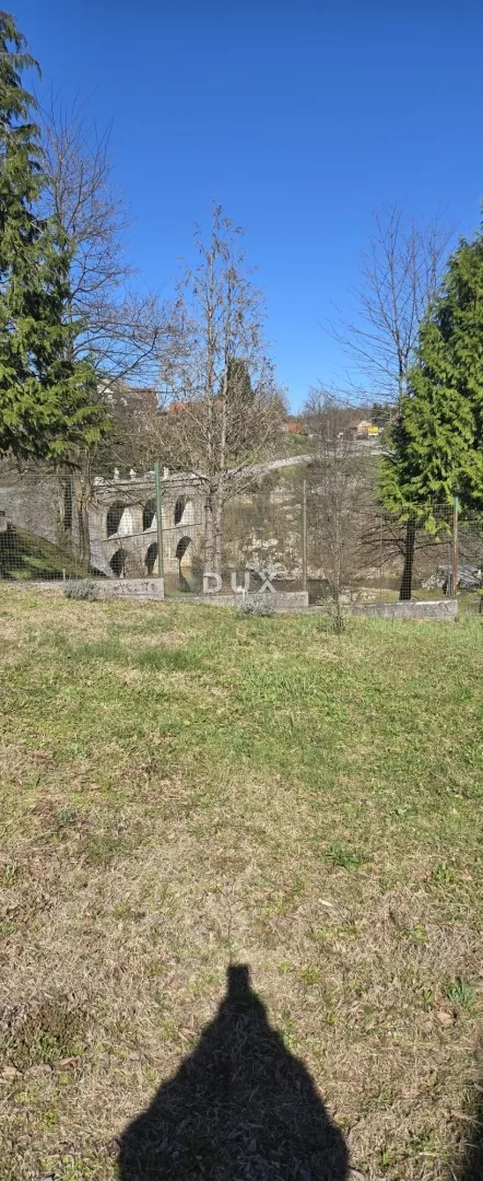 ogulin, tounj- kuća 200m2 odmah do rijeke + pomoćni objekt 150m2 + okoliš 3500m2 - slika 12