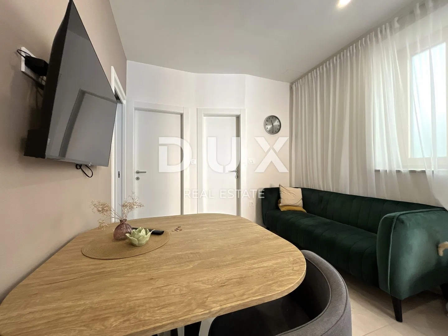 OPATIJA, CENTAR - Dva apartmana u strogom centru