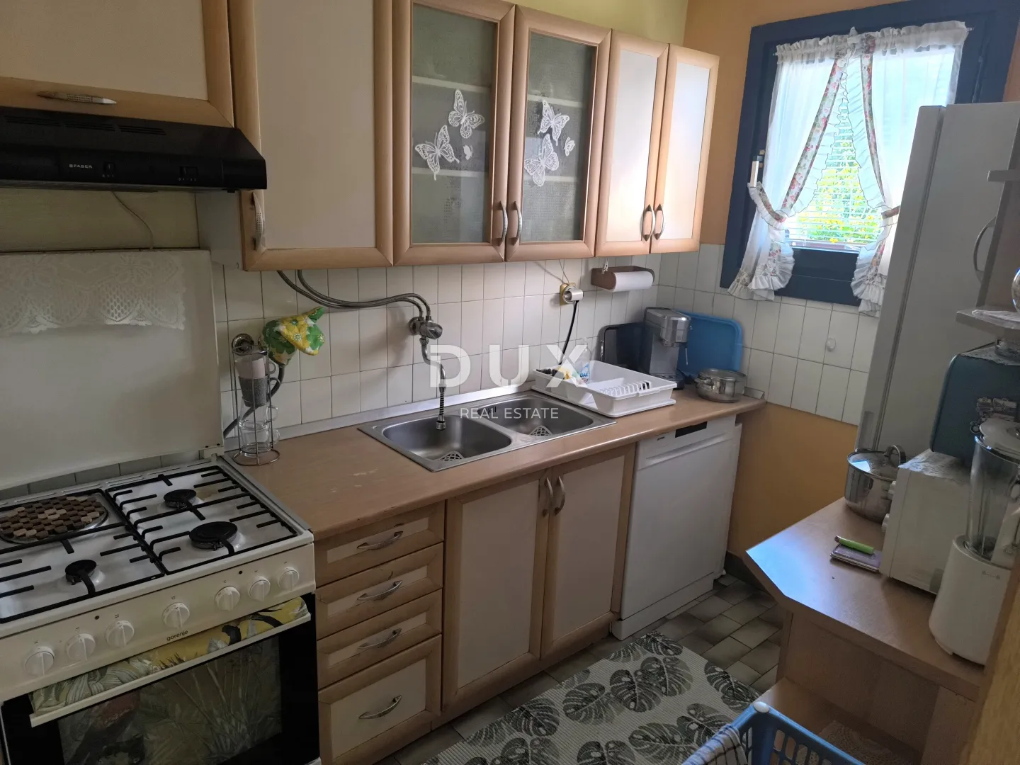 istra, pula - 3s+db stan u centru s parkingom 83 m2 - slika 10
