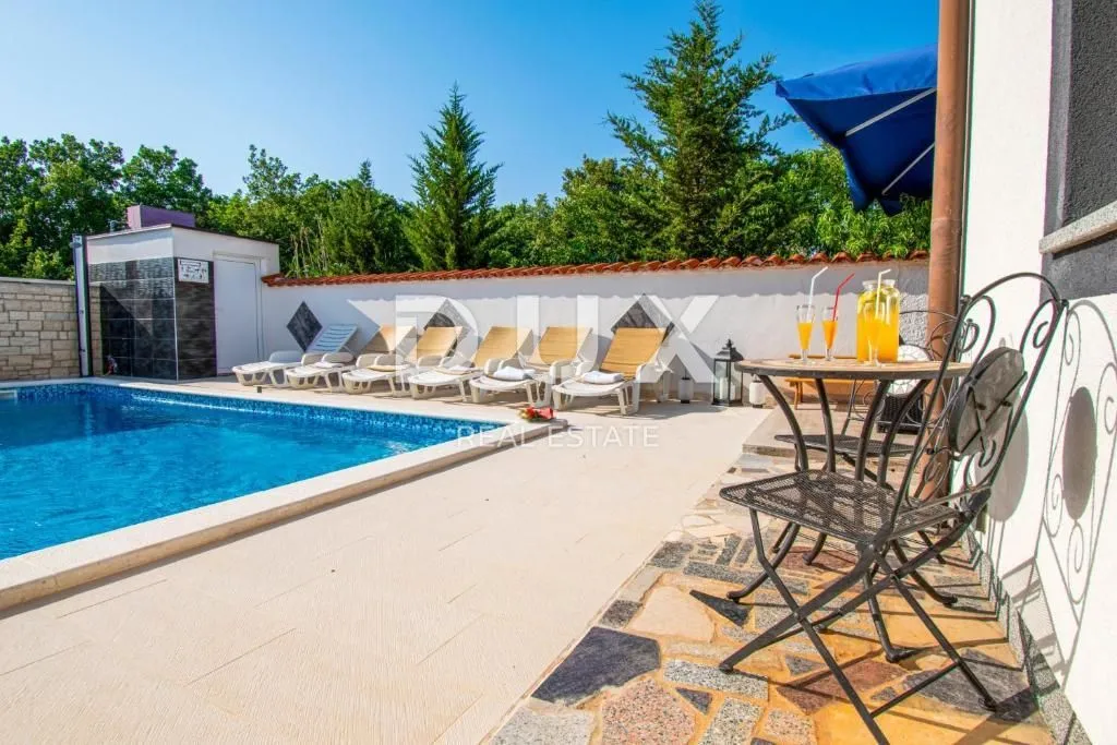 istra, pula prekrasna apartmanska kuća! - slika 38