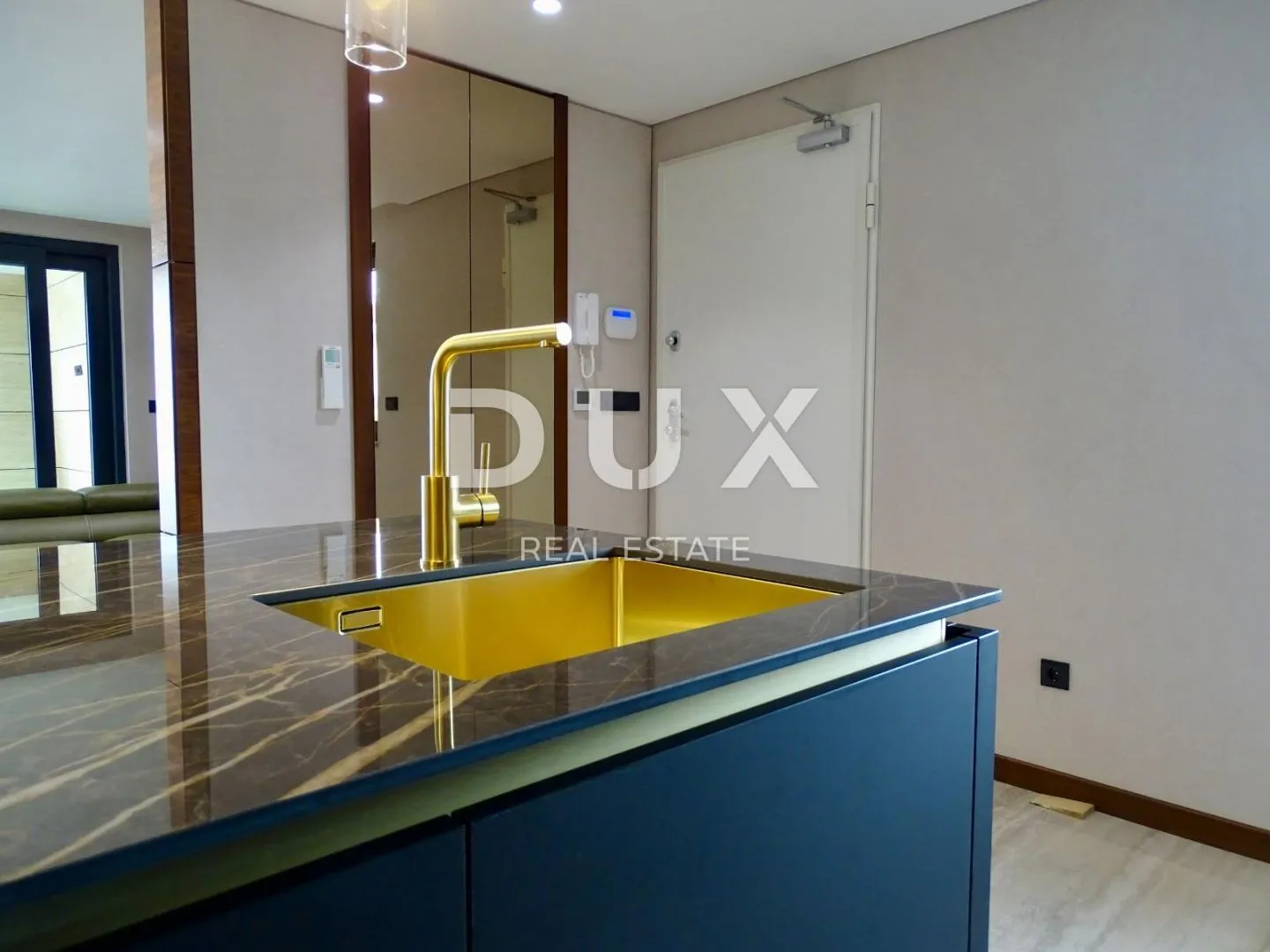 otok krk, malinska - ekskluzivan penthouse s privatnim bazenom blizu mora - slika 9