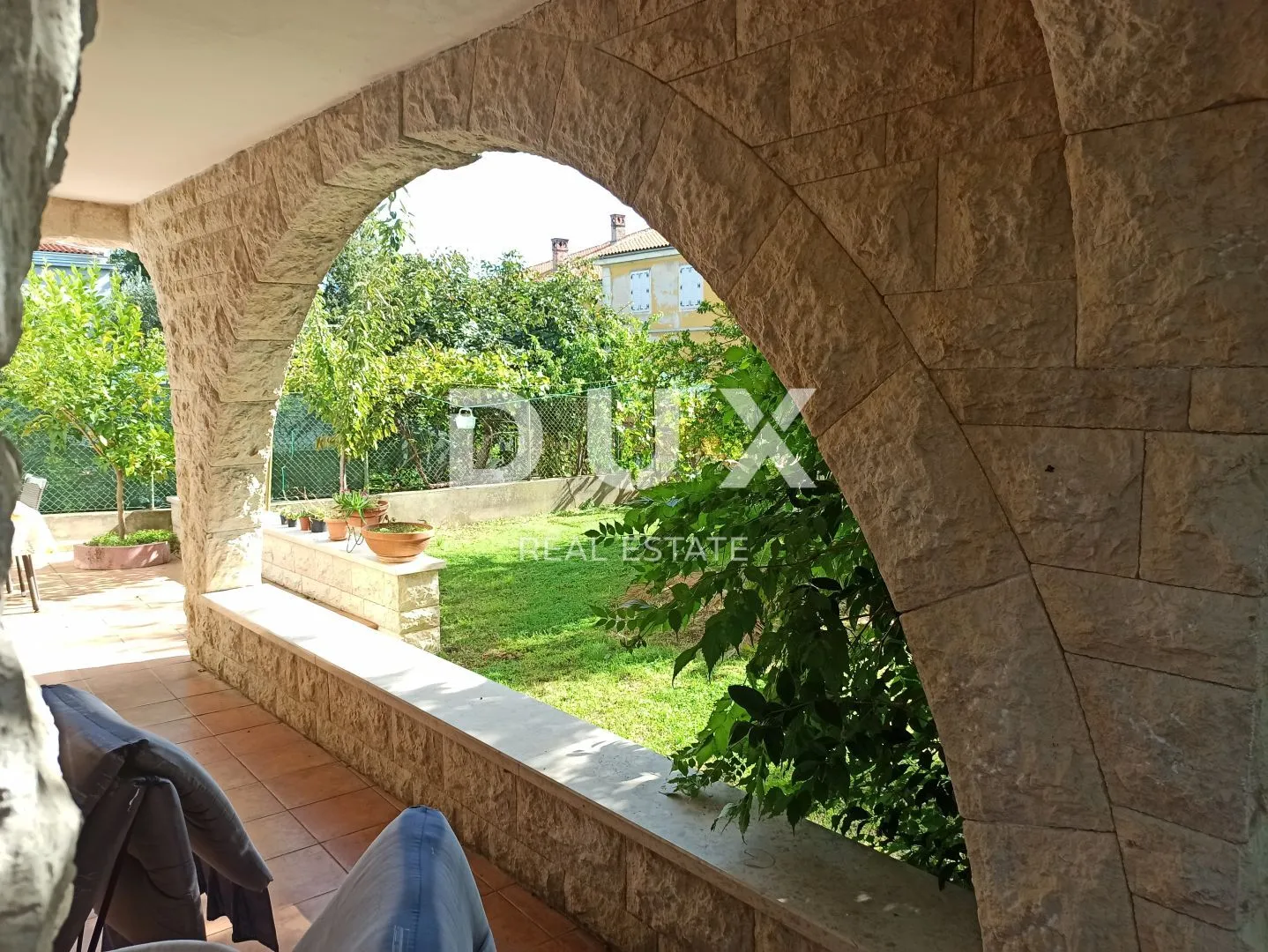 istra, pula - dva stana u centru grada 60m2 - slika 14