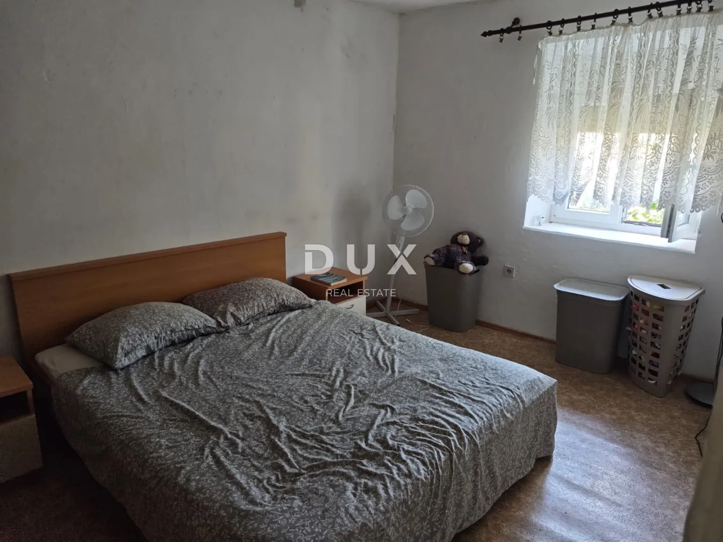 zadar, ljubač - starinska kuća u nizu - slika 6