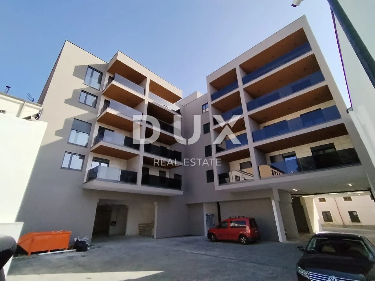 istra,pula -luksuzni smart home stan u centru 130m2! - slika 4