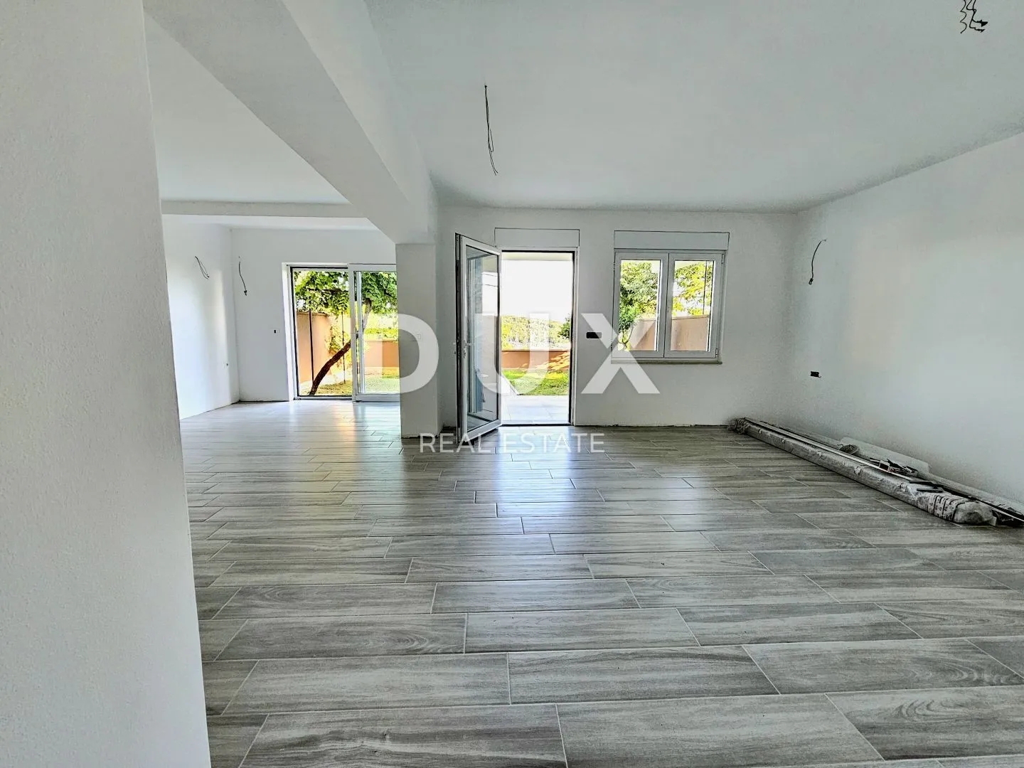 istra, pula, nova veruda - 2ss+db uređeni stan s dvorištem i pogledom na more - slika 9
