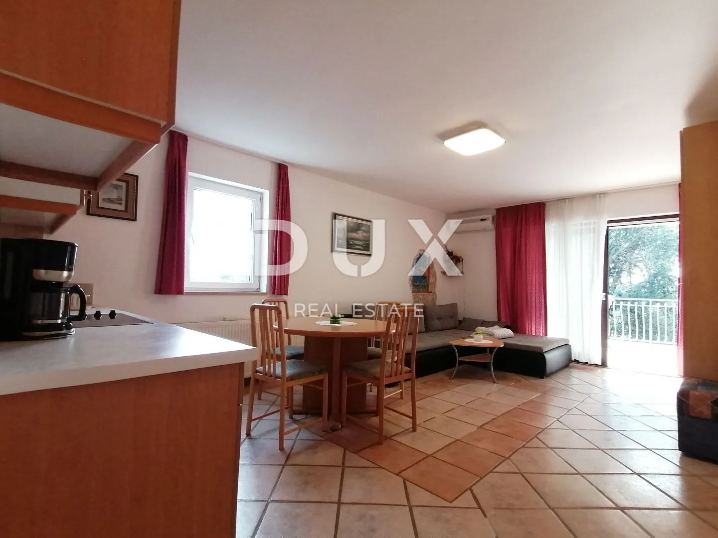 istra, rovinj apartmanska kuća na samo 40m od mora! - slika 18