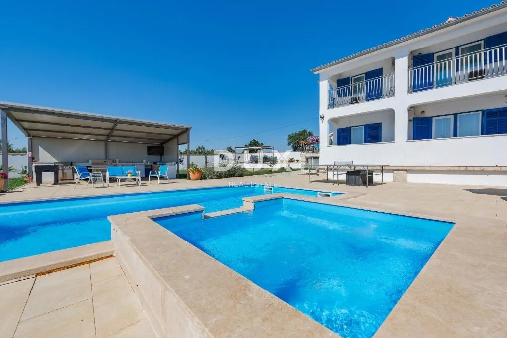 istra, žminj - samostojeća kuća u mirnom naselju s garažom i 1000m2 okućnice - slika 8