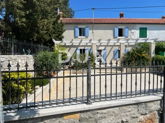 istra, umag - šarmantna kuća blizu mora, prilika! - slika 15
