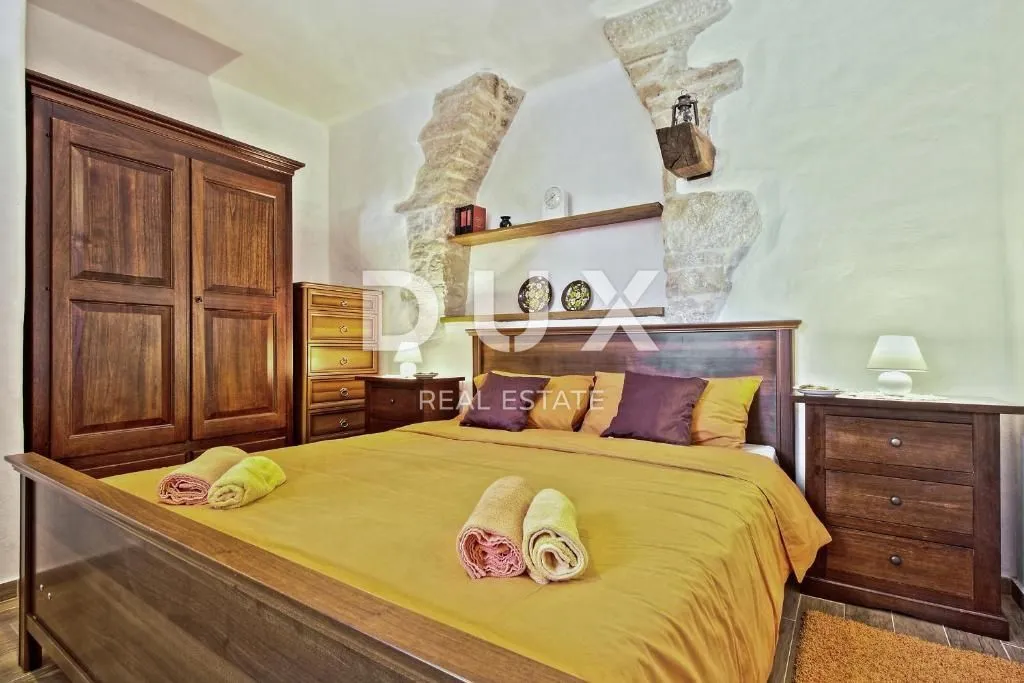 istra, umag, savudrija - kamena samostojeća vila na osami - slika 21