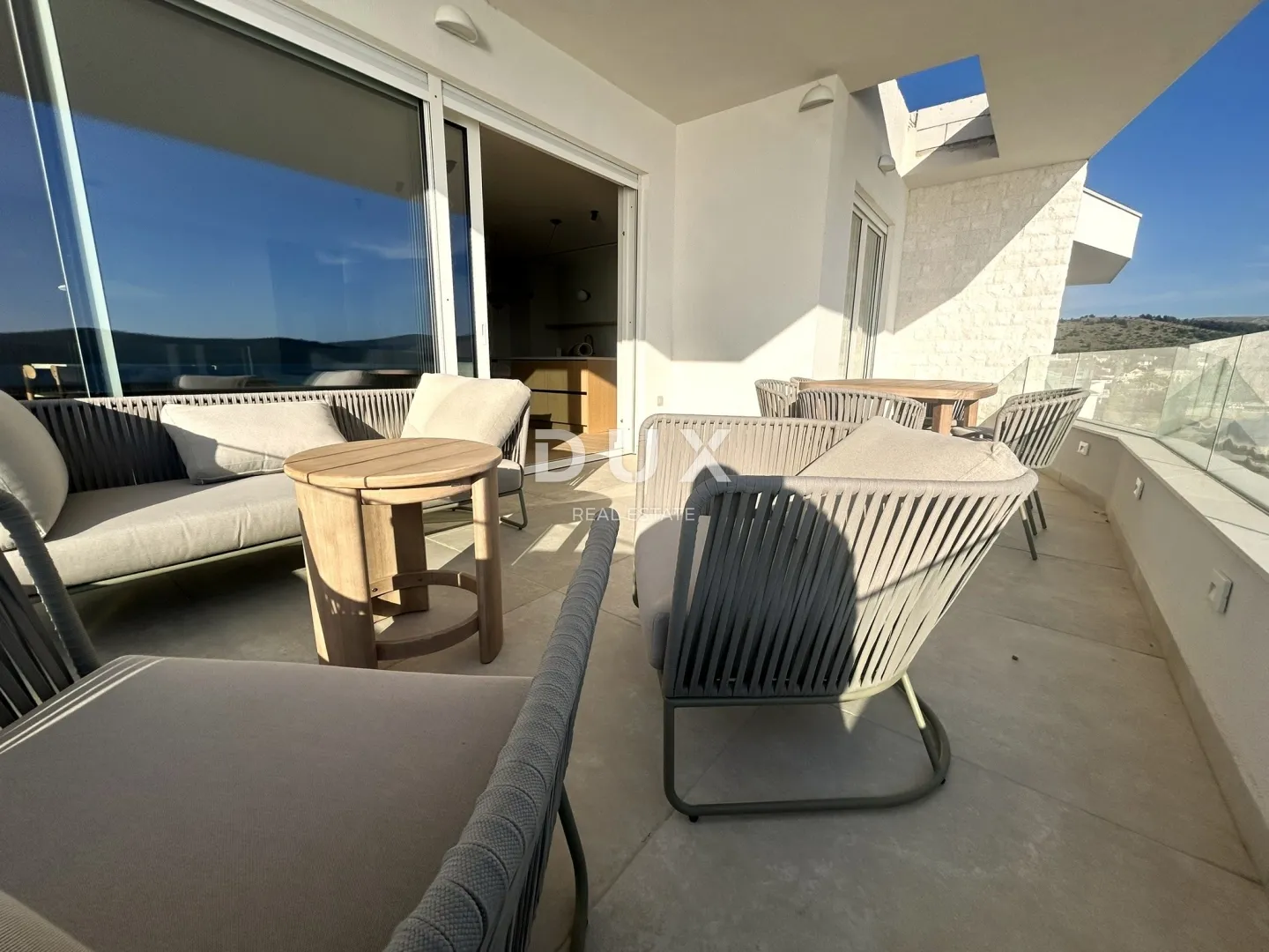 šibenik, žaborić - dizajnerski penthouse 1.red uz more - slika 5