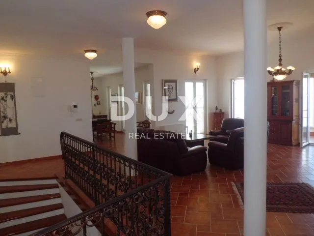 otok krk - ekskluzivna vila sa bazenom - slika 77
