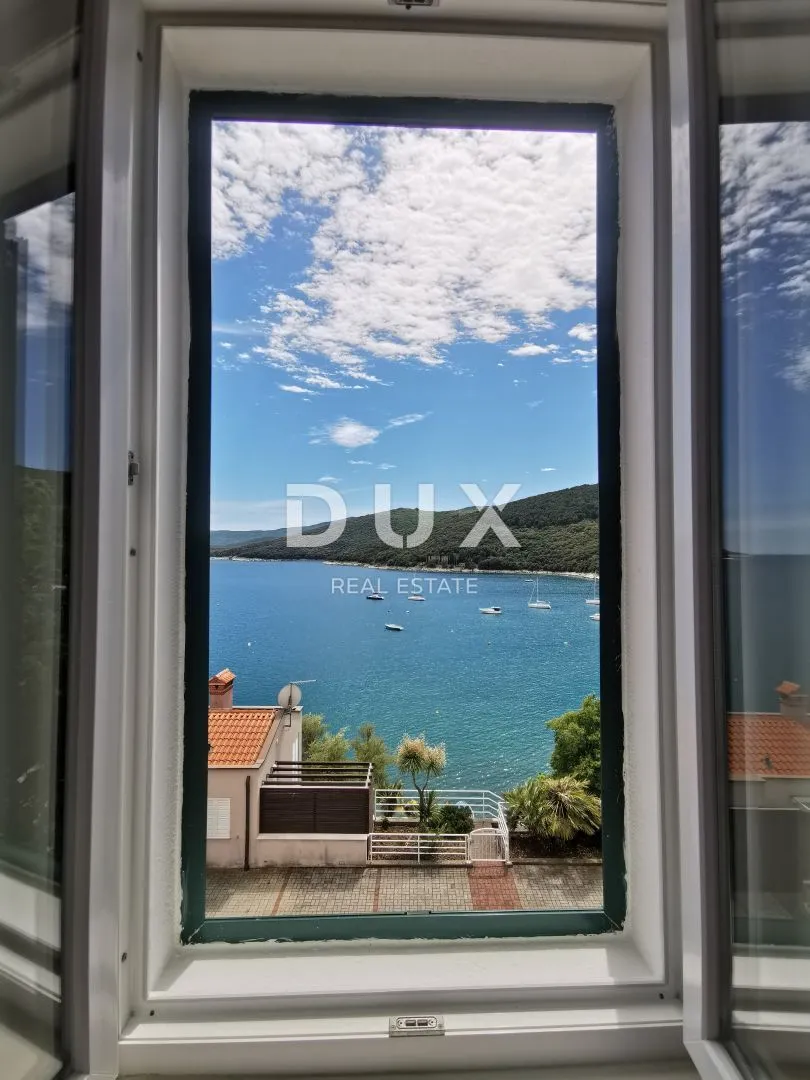 istra, rabac - dva apartmana, prvi red do mora - slika 19