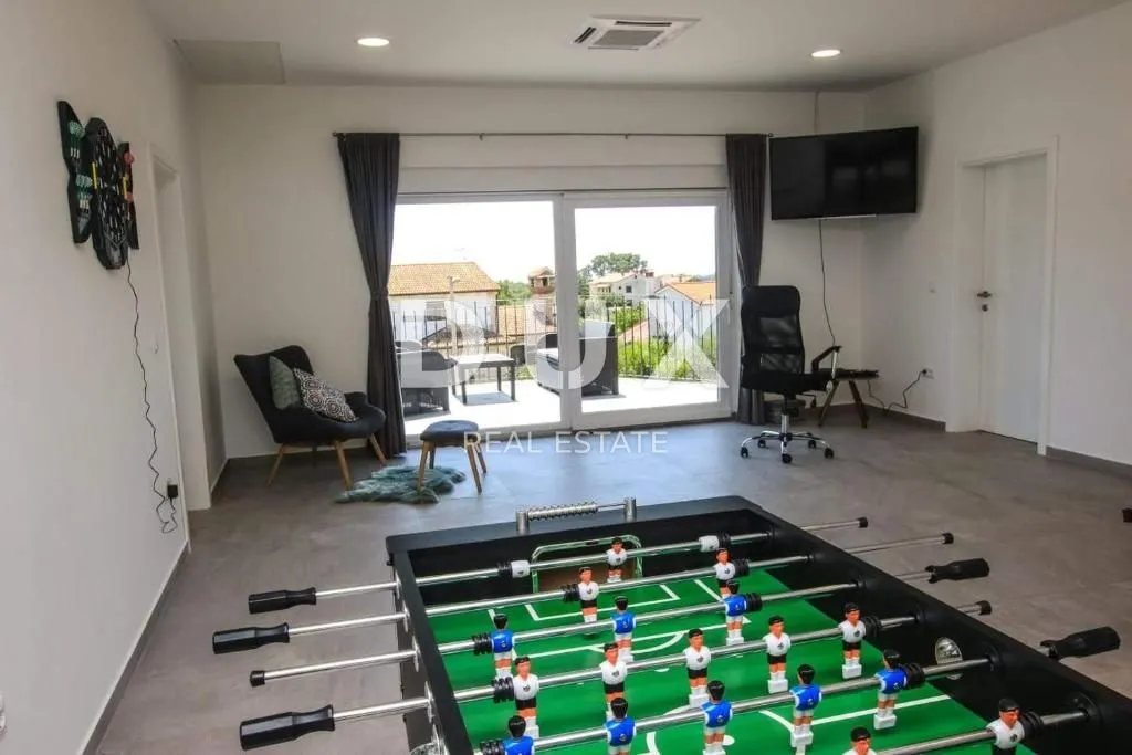 kaštelir, rogovići, kuća, 450 m2, dvorište, bazen - slika 19