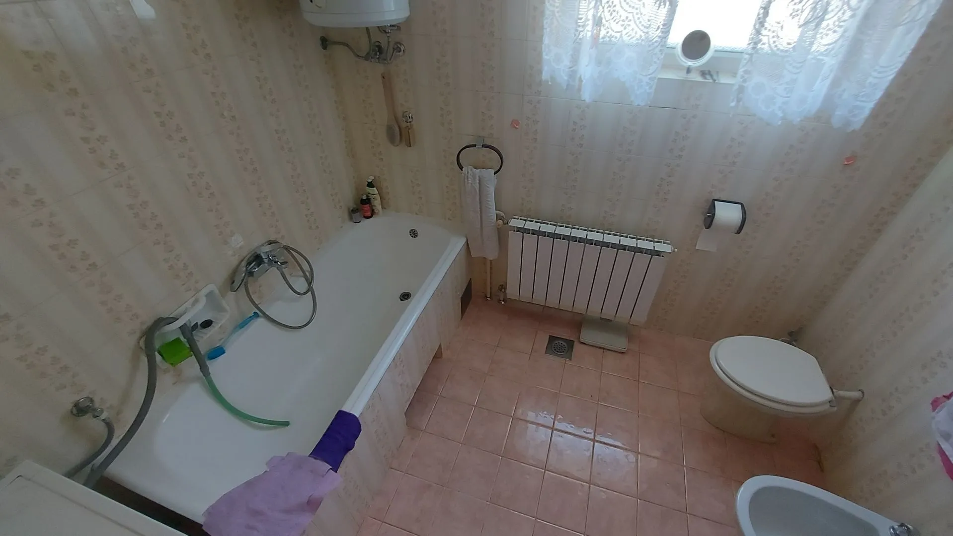 viškovo- veliko gospodarsko imanje, tri stambene jedinice, poslovni prostor, gospodarske zgrade, vinski podrum, velika okućnica - slika 31