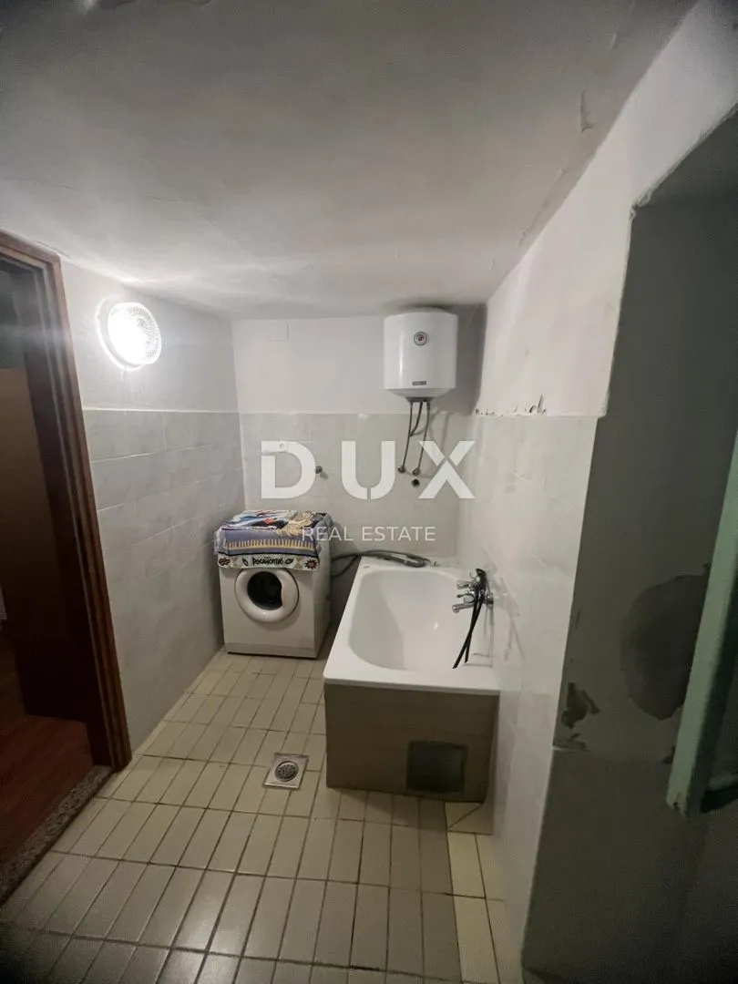 istra,labin - kuća na rubu naselja s pogledom na prirodu - slika 20