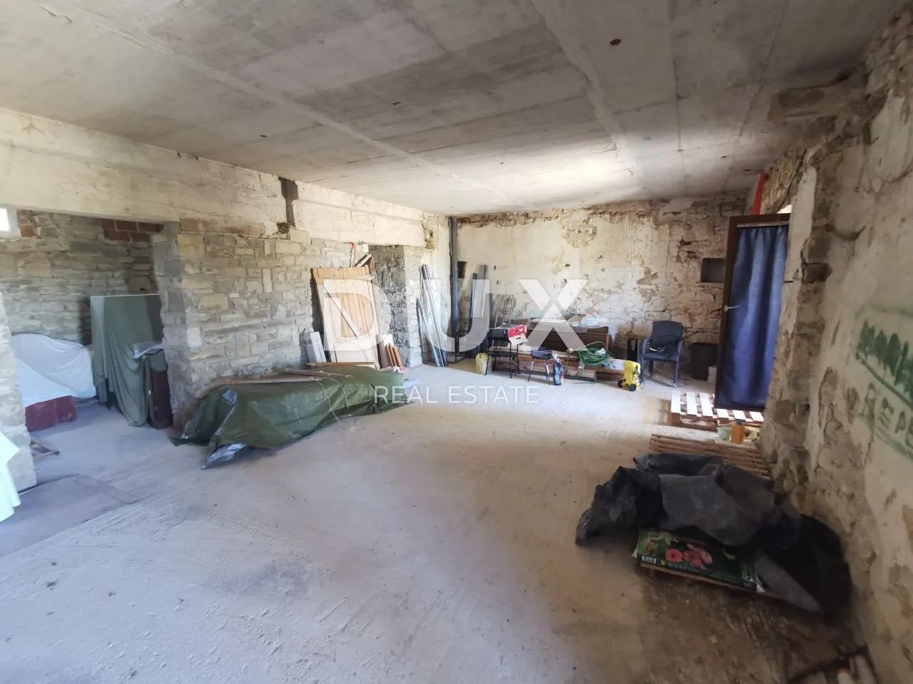 istra, buje - kamena kuća s predivnim pogledom - slika 20