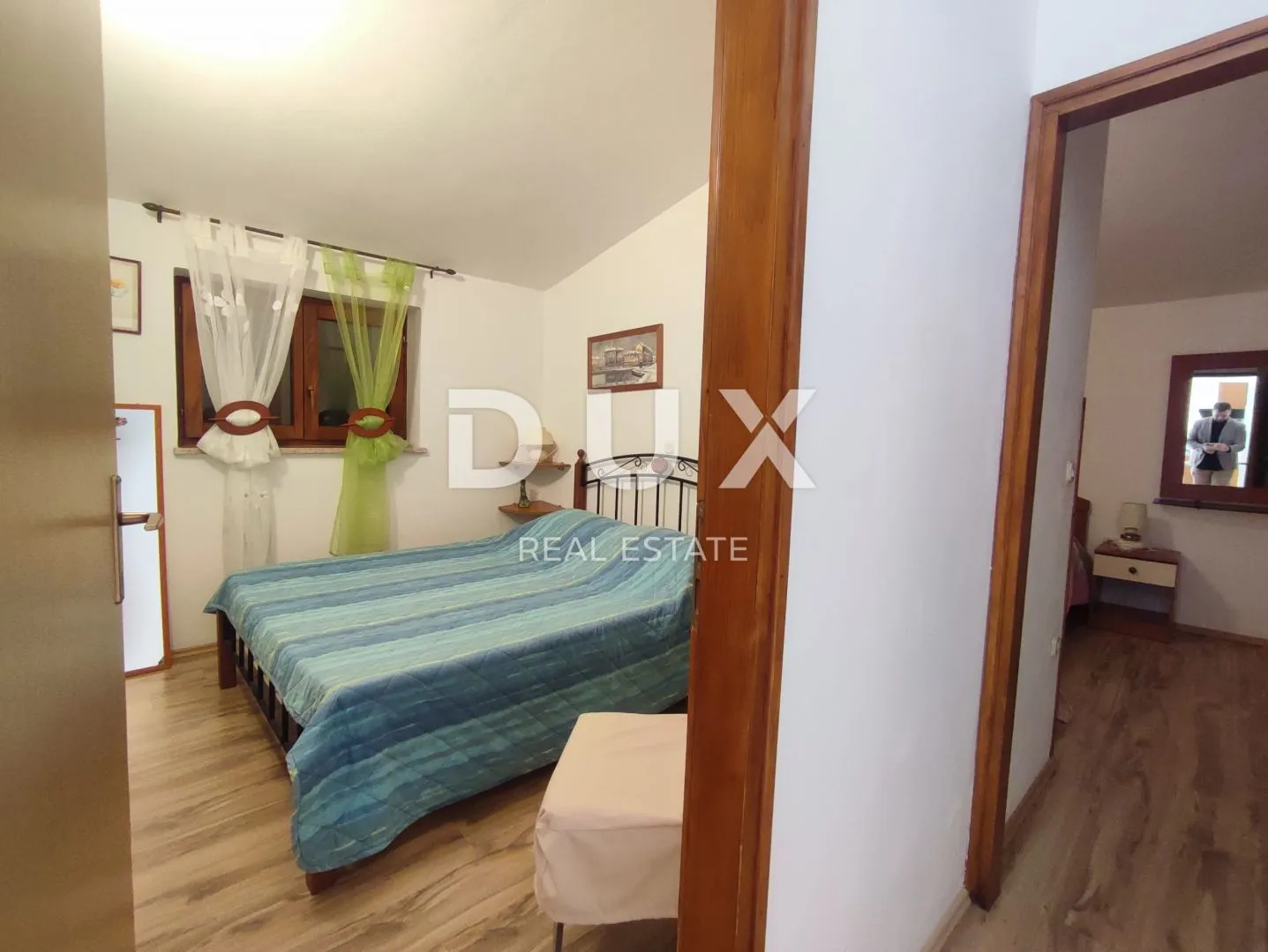 istra, pula, veli vrh - impozantna obiteljska vila nadomak grada - slika 154