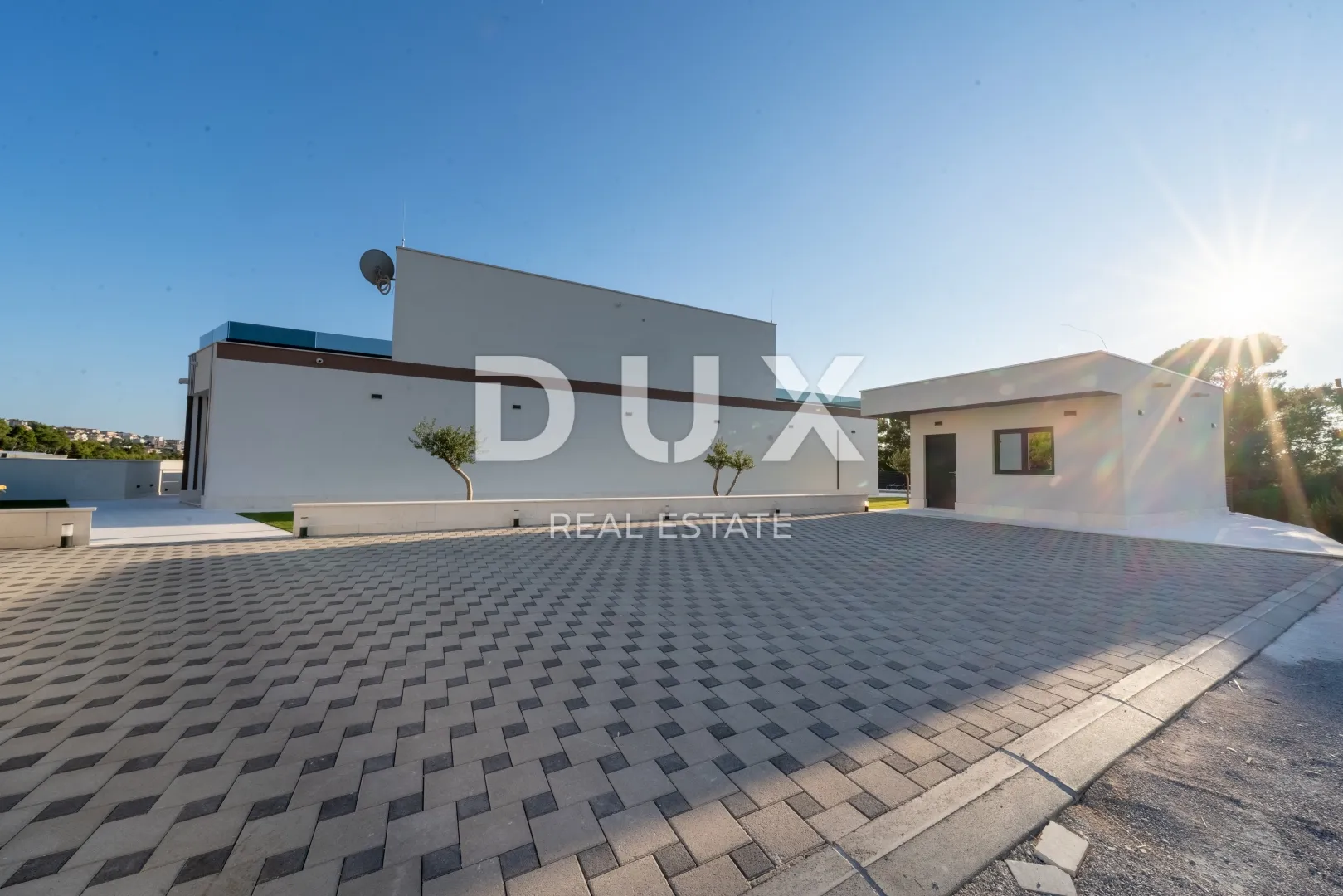 split, podstrana - luksuzna vila s prekrasnim pogledom - slika 47