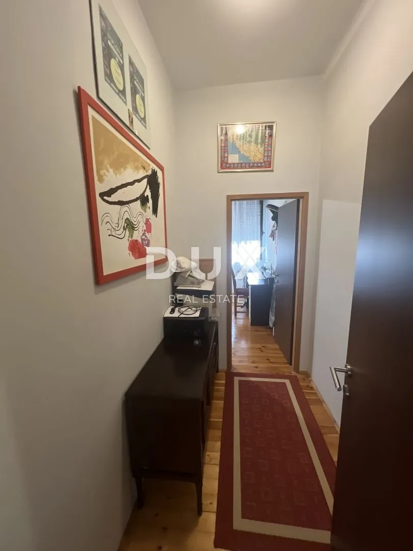 grad kastav - lijepa etaža zgrade u centru grada kastva - slika 17