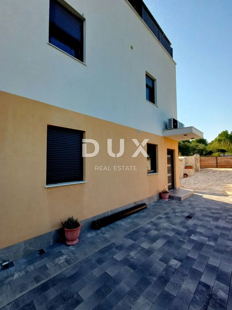 zadar, drage - prekrasna apartmanska vila s bazenom - slika 31