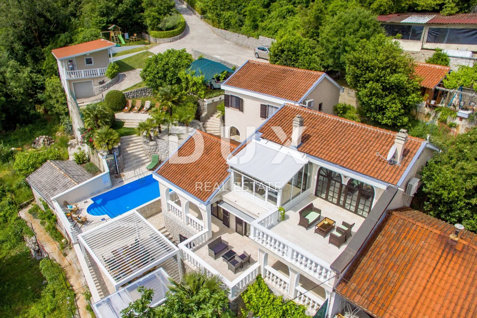 opatija, matulji - vila s pogledom na kvarnersko plavetnilo - slika 3