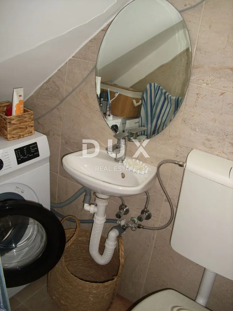 otok krk, punat - renovirani apartman sa terasom u centru - slika 6