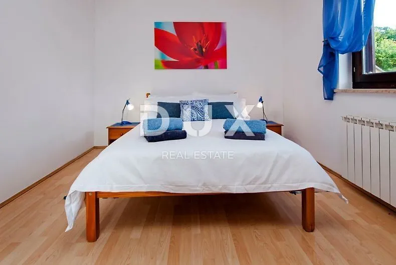istra, poreč - apartmanska vila s bazenom - slika 30