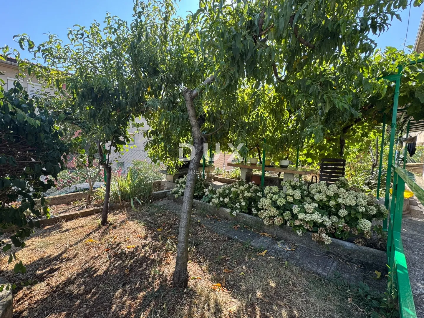 rijeka, podmurvice – dvosobni stan s prostranom okućnicom, 60 m² - slika 9
