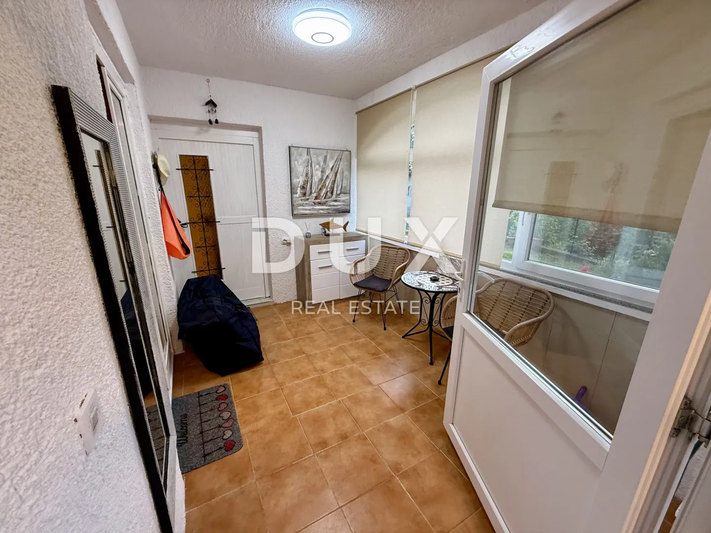 kvarner, veprinac, 3-sobni stan, 74 m2, prostrana okućnica, uređen - slika 3