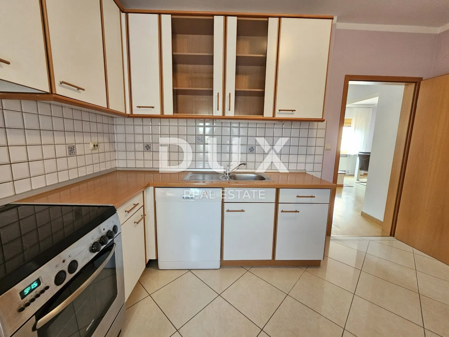 istra, pula - kvalitetna obiteljska apartmanska kuća na atraktivnoj lokaciji - slika 116